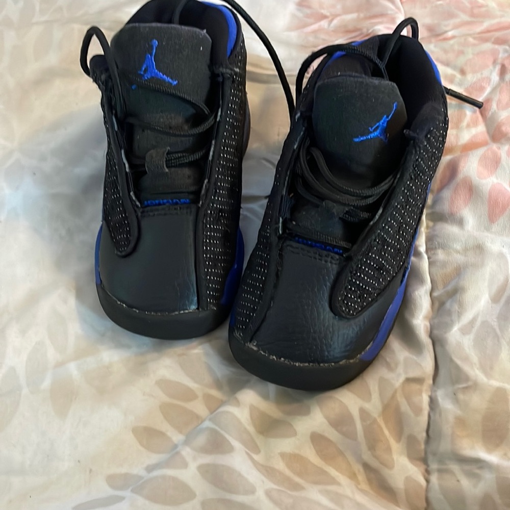 Jordan 13 toddler 6 worn only a few times